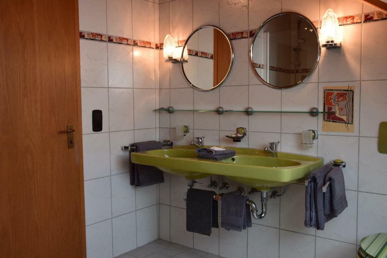 Homestay Cozy Room Markdorf Bagian luar foto